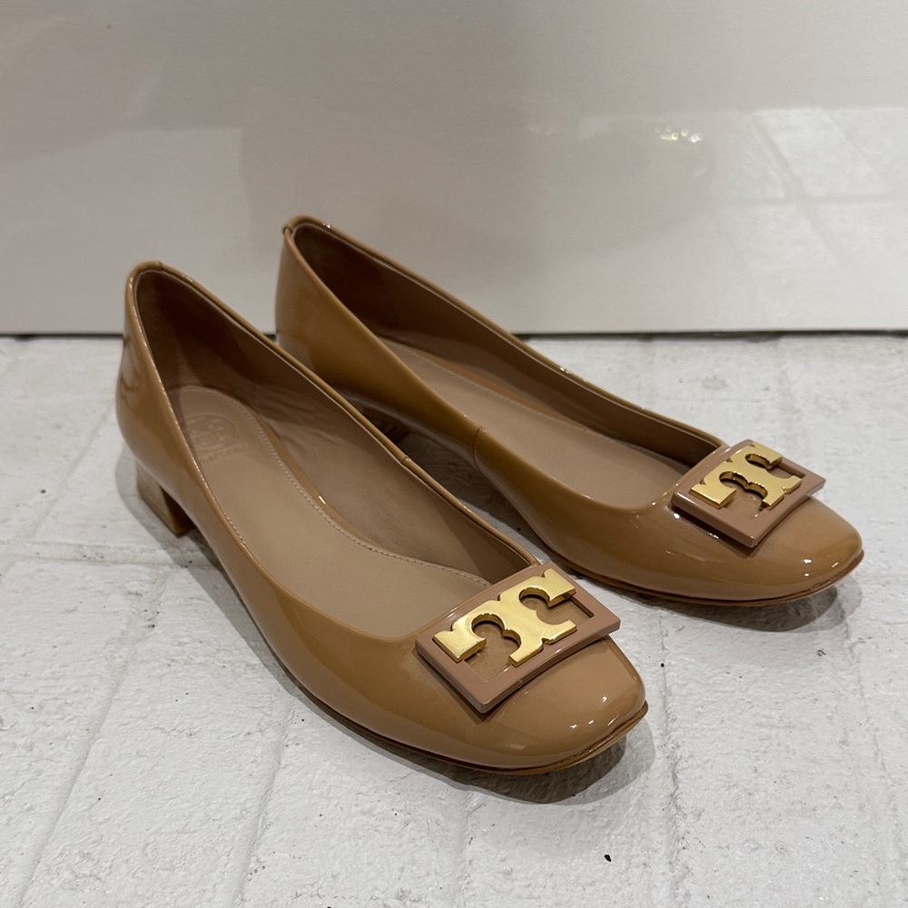 Tory Burch Camel Loafers with Gold Accents